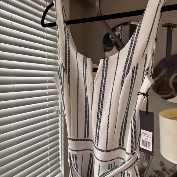 NWT Black Tape Comfortable  Jumpsuit. - Picture 5 of 6